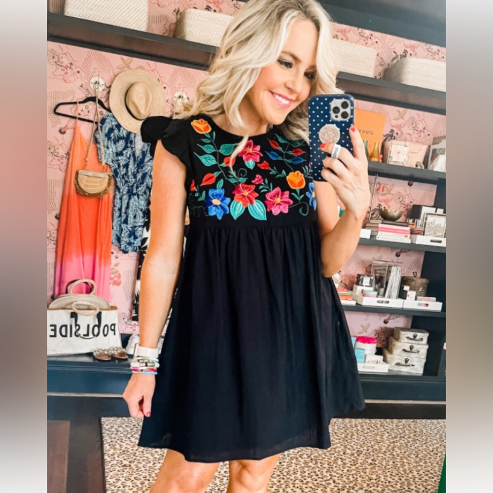 Floral High neck Mexican style dress. Black - Picture 3 of 6